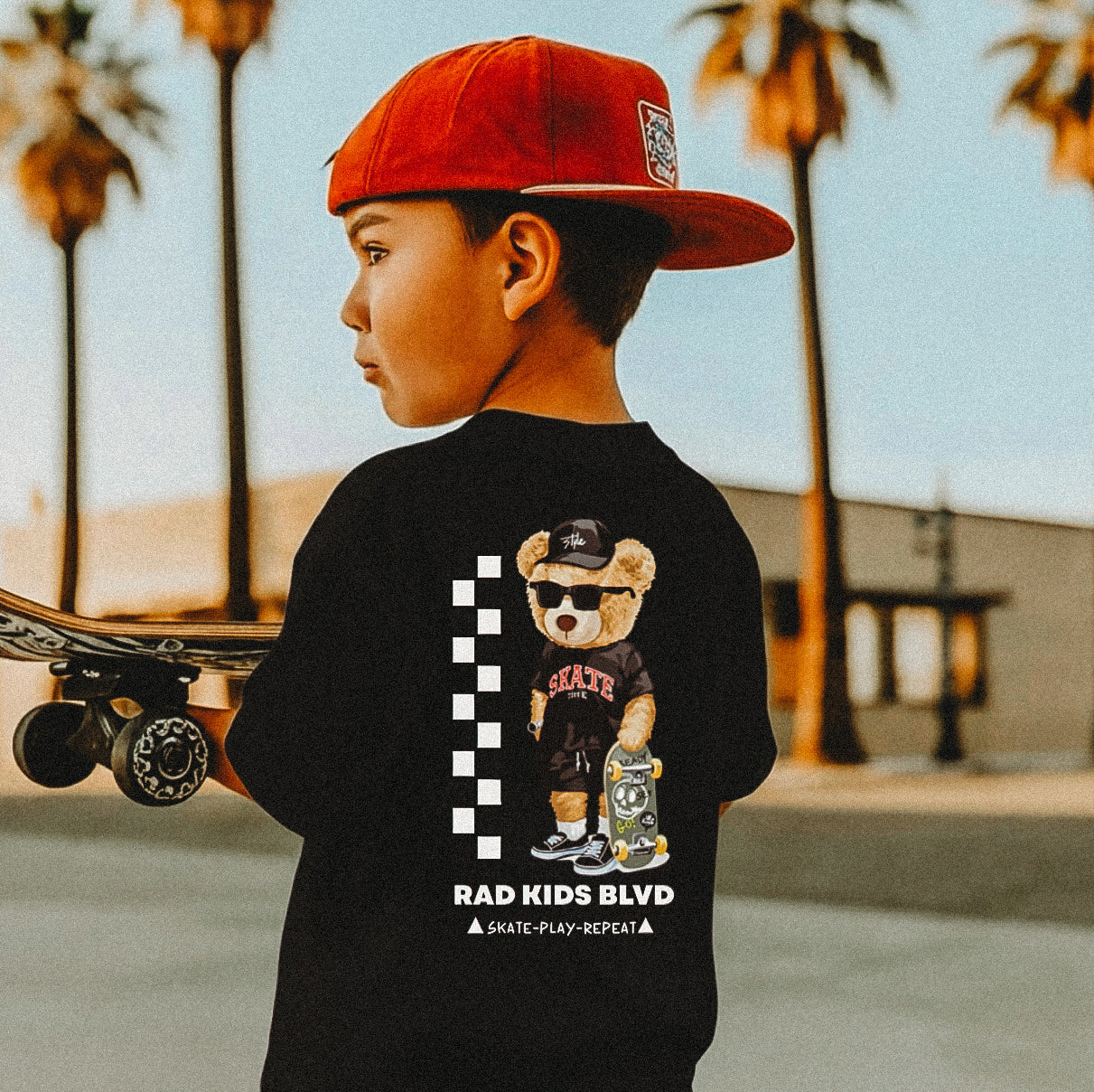 Skate play repeat tee