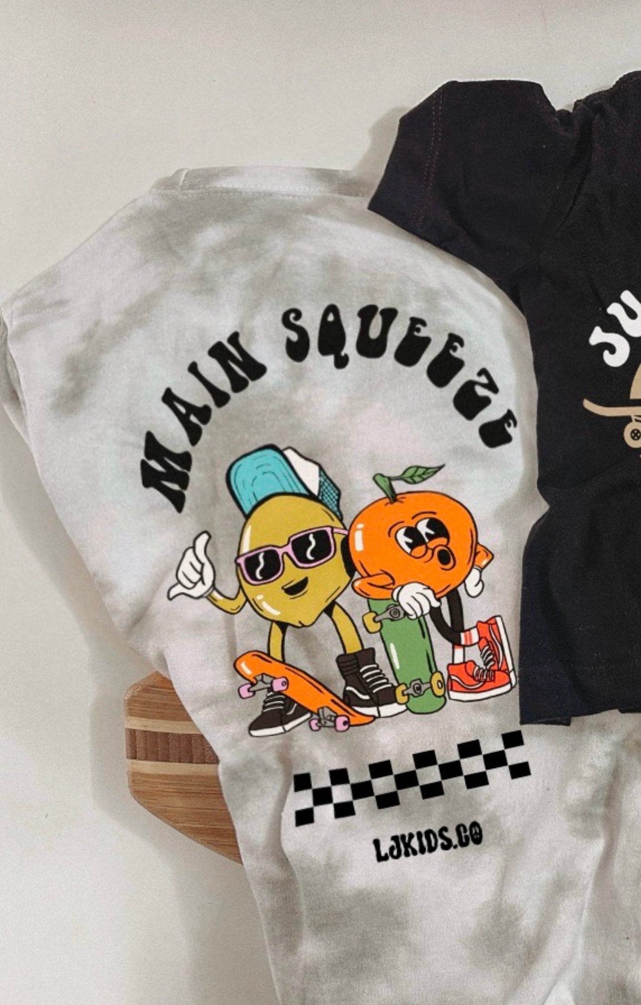 Main Squeeze Tee