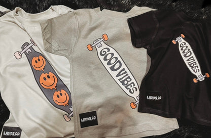 Smiley Board & Good Vibes Tee